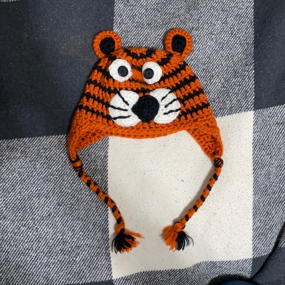Tiger knitted hat